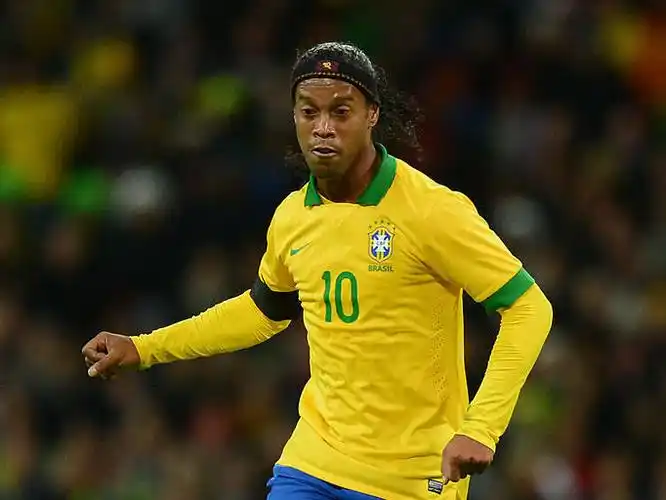 他如何通过 他如何通过