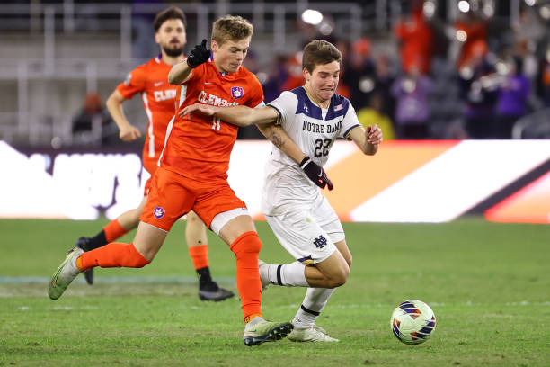 强纽卡斯尔 强纽卡斯尔