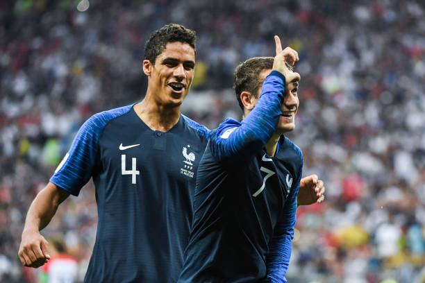 而新鹏城显 而新鹏城显